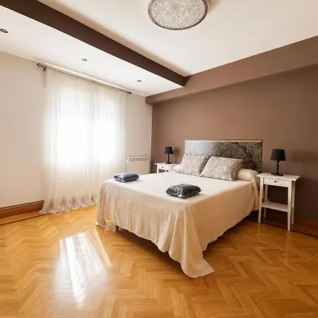 Dos Torres Elrond Atico Con Solarium Y Vistas Al Pilar Сарагоса