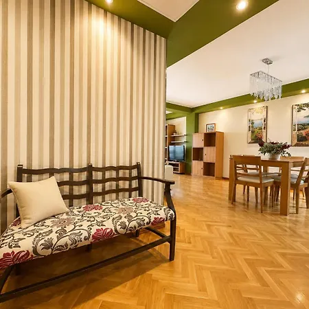 Dos Torres Elrond Atico Con Solarium Y Vistas Al Pilar Апартаменты *